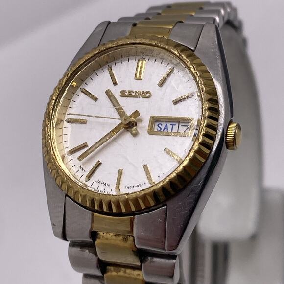 Seiko Other - Womens Vintage Seiko Silver Gold Watch Works New Battery